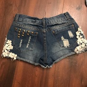 Flower Pearl Shorts